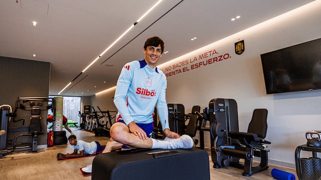 Oficial: Le Normand firma con el Atlético hasta 2029