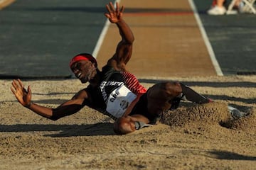 Will Claye venció en la prueba de triple salto en Sacramento.