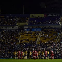 ¡Puras fallas! El América vs Necaxa se detuvo por una falla eléctrica