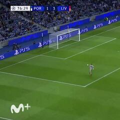 El sainete de gol del Liverpool con el portero rival corriendo 30 metros hacia atrás