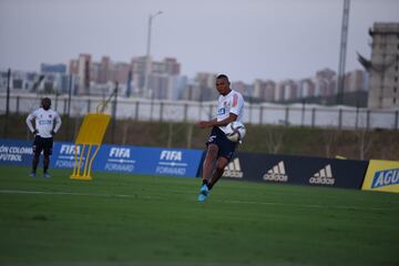 Con 10 jugadores inició la concentración de la Selección Colombia en Barranquilla con miras a los juegos ante Perú y Argentina.