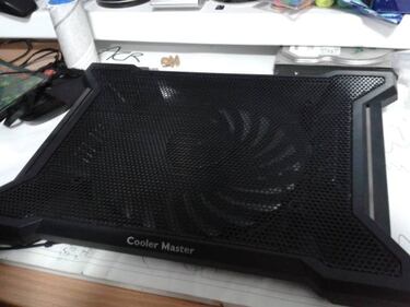 Cómo elegir la mejor base de refrigeración para tu portátil