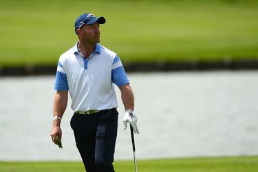 Jugó como delantero centro en el Southampton F.C., Blackburn Rovers y Newcastle United en sus 20 años de carrera profesional.