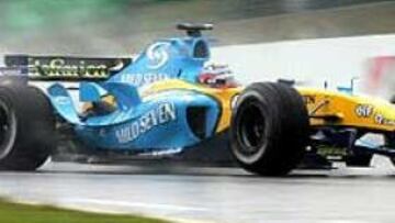 <b>LEVE MEJORA</b>. Fernando Alonso, que fue décimo en los primeros ensayos, mejoró su tiempo en más de cuatro segundos en la segunda sesión, pero se tuvo que conformarse con la undécima plaza.