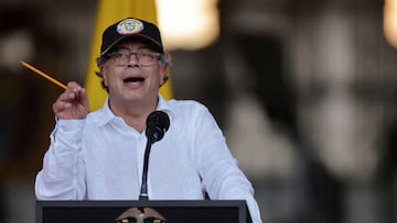 Colombian President Gustavo Petro speaks during a demonstration of planes donated by the United States to the Colombian Police to extinguish fires, at the Police Aviation School in Mariquita, Colombia February 14, 2024. REUTERS/Luisa Gonzalez