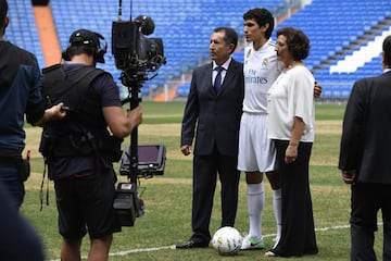 Jesús Vallejo presenta a su novia, María Delgado, en Instagram