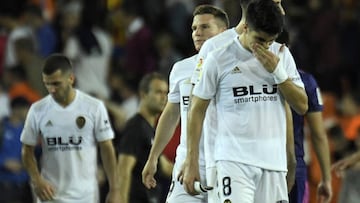 Soler, Gameiro y Gay&agrave; tras el empate contra el Celta. 