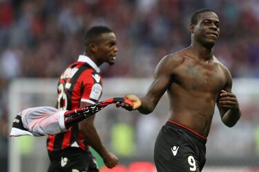 Balotelli grabs winner for Nice - then sees red