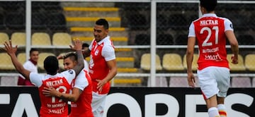 Wilson Morelo celebra el primer gol ante Táchira