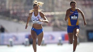 La atleta Isidora Jim&eacute;nez compitiendo.