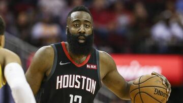 James Harden, durante un partido de la NBA.