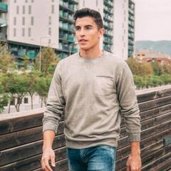 Marc Márquez se pone al volante de la imagen de Pull&Bear