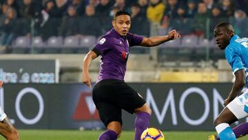 Luis Fernando Muriel durante un partido con Fiorentina.