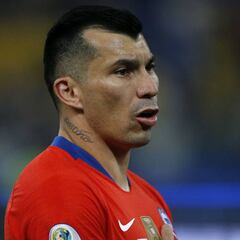 Medel elige su mayor alegría y su recuerdo más doloroso en la Roja