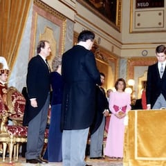 ¿Qué edad tiene la princesa Leonor y cuándo juraron la Constitución el Rey Felipe VI y el emérito Juan Carlos?