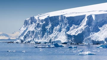 Antarctica defies expectations and gains ice
