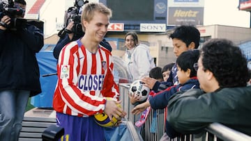 Llegó procedente del Birmingham City FC inglés. En el Atleti no tuvo un buen año exceptuando alguna buena actuación en algún partido. Tras ese año se marchó al Stuttgart.