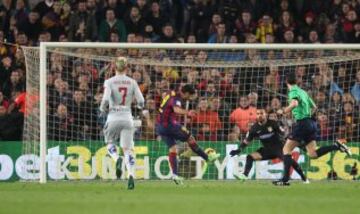 Gol de Luis Suárez. 2-0.