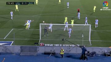Arquero de Leganés realizó esta épica doble atajada