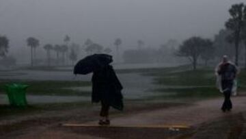 Una imagen de las cercanías del noveno hoyo en el Palm Beach Garden, en Florida (Estados Unidos). Las lluvias han sido torrenciales.