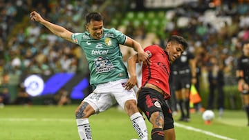 (L-R), Diego Barbosa of Tijuana and Osvaldo Rodriguez of Leon  during the game Leon vs Tijuana, corresponding to Round 09 of the Torneo Apertura 2023 of the Liga BBVA MX, at Nou Camp Stadium, on September 23, 2023.
<br><br>
(I-D), Diego Barbosa de Tijuana y Osvaldo Rodriguez de Leon durante el partido Leon vs Tijuana, correspondiente a la Jornada 09 del Torneo Apertura 2023 de la Liga BBVA MX, en el Estadio Nou Camp, el 23 de Septiembre de 2023.