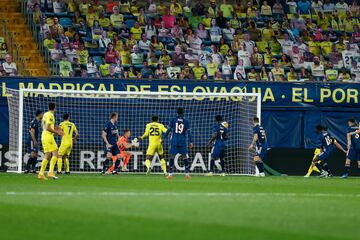2-0. Ra¨²l Albiol marc¨® el segundo gol.