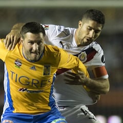 Tigres aterriza a Chivas con goleada y aún sueña con Liguilla