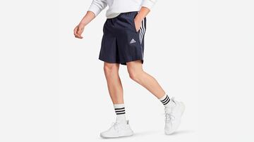 Pantalón corto deportivo para hombre.