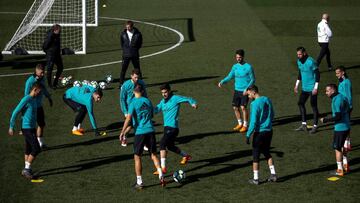GRAF5348. MADRID, 20/02/2018.- Los jugadores del Real Madrid, durante el entrenamiento que han realizado hoy en la ciudad deportiva de Valdebeba, de cara al partido aplazado correspondiente a la 16ª jornada de Liga, que disputará mañana