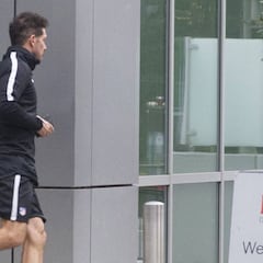 Simeone corrió por Londres, ciudad tomada por atléticos