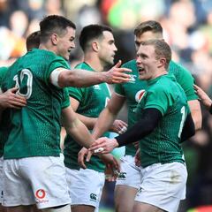 Irlanda saca los colores a Francia y puede seguir soñando
