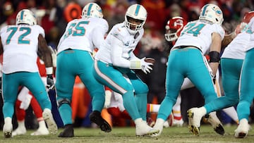 KANSAS CITY, MISSOURI - JANUARY 13: Quarterback Tua Tagovailoa #1 of the Miami Dolphins in action during the AFC Wild Card Playoff game against the Kansas City Chiefs at GEHA Field at Arrowhead Stadium on January 13, 2024 in Kansas City, Missouri.   Jamie Squire/Getty Images/AFP (Photo by JAMIE SQUIRE / GETTY IMAGES NORTH AMERICA / Getty Images via AFP)