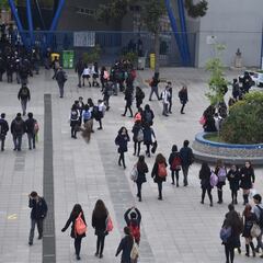 Revelan cuánto ganarán los profesores de liceos públicos en 2024 en Chile: diferencias de hasta $2.5 millones