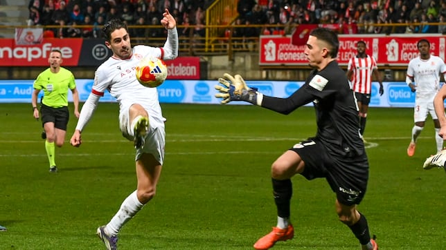 El Athletic sobrevive al despropósito