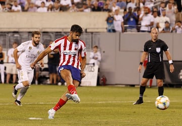 Diego Costa marc¨® el 0-5 de penalti.