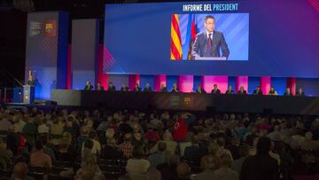 Bartomeu defiende a Braida y Rexach y promete foto con Messi