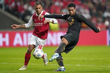 Bellingham se fue tocado pero no peligra el Clásico