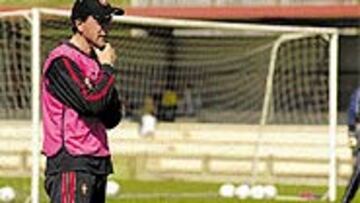 <B>SINCERO</B>. Lotina tiene claro que el derby del sábado ante el Alavés levantará muchas suspicacias.