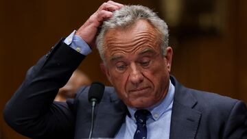 Robert F. Kennedy Jr., actual Secretario de Salud de EE.UU., advierte que no tomen consejos médicos de su parte. Las declaraciones generan controversia.