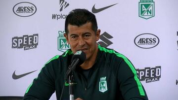 Almirón: "Esta camiseta es grande, hay que defenderla siempre"