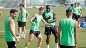 La ‘ABD’ le da equilibrio a Sarabia