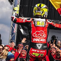 "Me siento como cuando Rossi hizo un 'boom' en el Mundial"