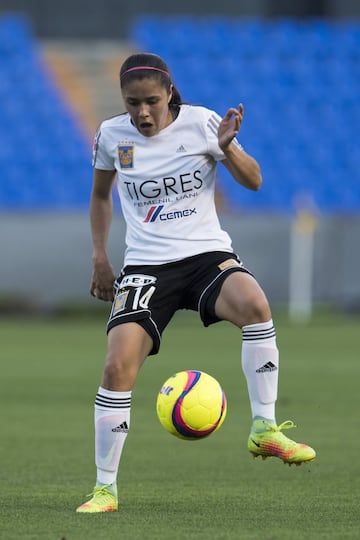 Apenas con 18 años de edad, Lizbeth Ovalle fue pieza clave para el campeonato de Tigres. Anotó un total de tres goles y tres asistencias durante el Clausura 2018. 