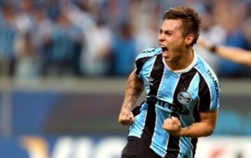 En su única temporada en Gremio, Eduardo Vargas anotó en dos ocasiones por el equipo gaucho. 