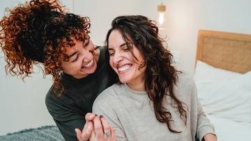 Understanding the emotional line in modern relationship styles that separates physical exploration from romantic freedom.