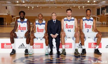El Real Madrid se hace la foto oficial con la nueva equipación