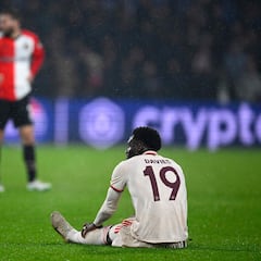 El Bayern claudica y Davies KO