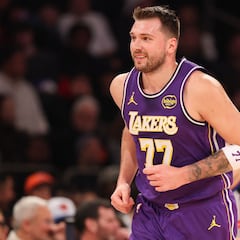 Lakers hold on as Doncic leaves injured: what injury does he have?
