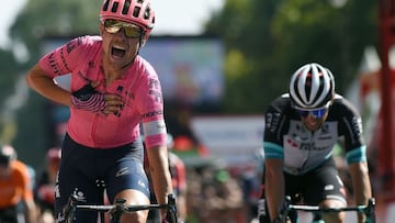 EF Education&#039;s Danish rider Magnus Cort Nielsen celebrates as he wins the 12th stage of the 2021 La Vuelta cycling tour of Spain, a 175 km race from Jaen to Cordoba, on August 26, 2021. (Photo by JORGE GUERRERO / AFP)