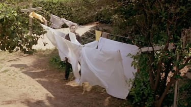 ‘Halloween’, the birth of Michael Myers and Jamie Lee Curtis’s career kickstarter, turns 45 years old